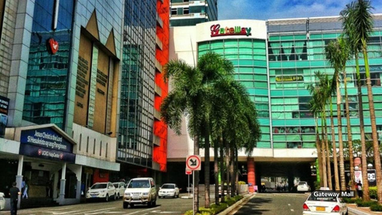 ZEN Rooms Camelot Hotel QC Quezon City Buitenkant foto